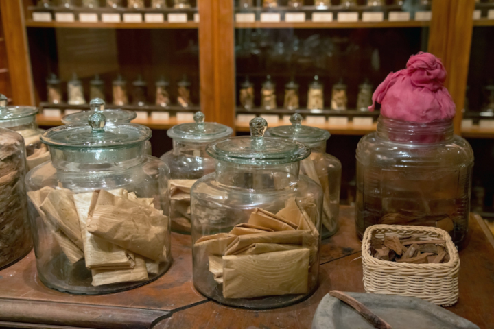 Pharmacy,Traditional,Chinese,Medicine.,Glass,Bottles,With,Natural,Medicines,On